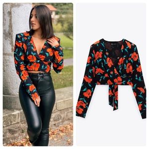 Zara Red Black Floral Blouse Printed Crop Top Size Medium NWT New With Tags